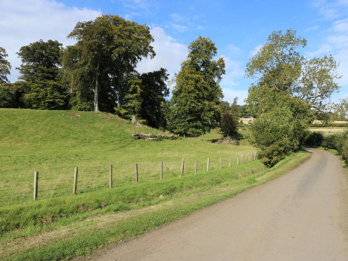 Bonjedward Mill Farm Cottage Jedburgh Buitenkant foto
